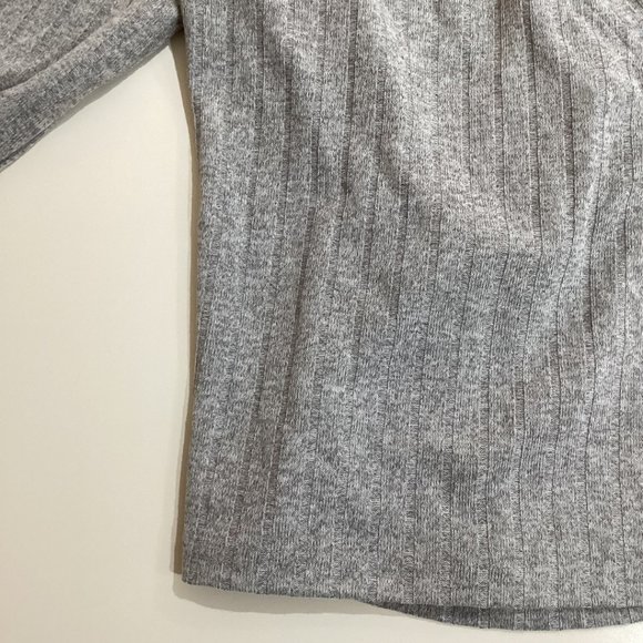 Noisy May Knitted Wrap Shirt with V Neck - Picture 3 of 4